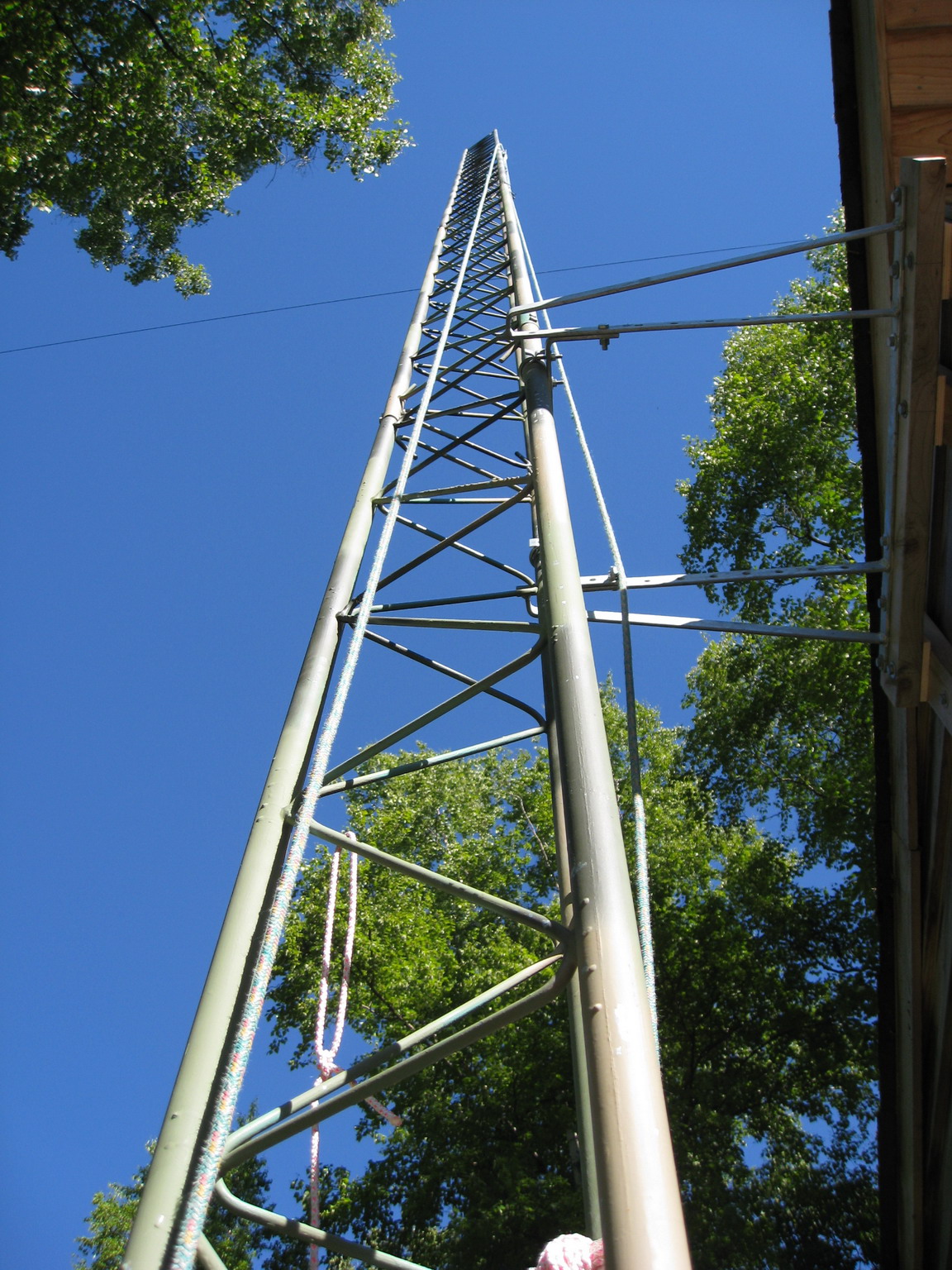 Antenna Supporting Structure
